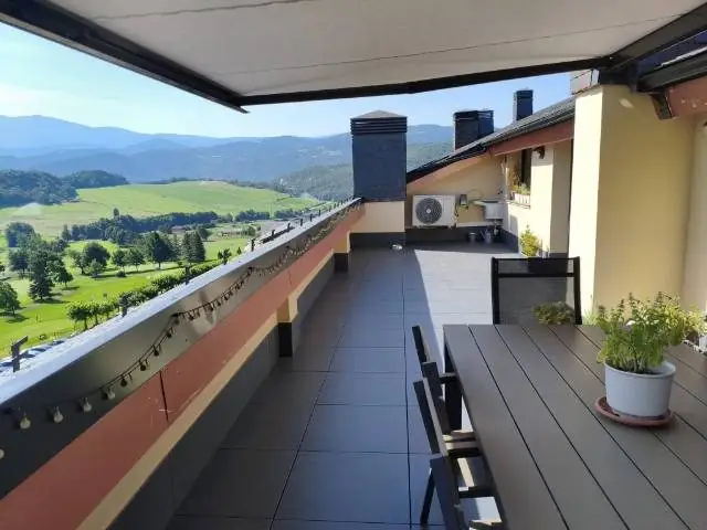 Attique duplex avec grandes terrasses